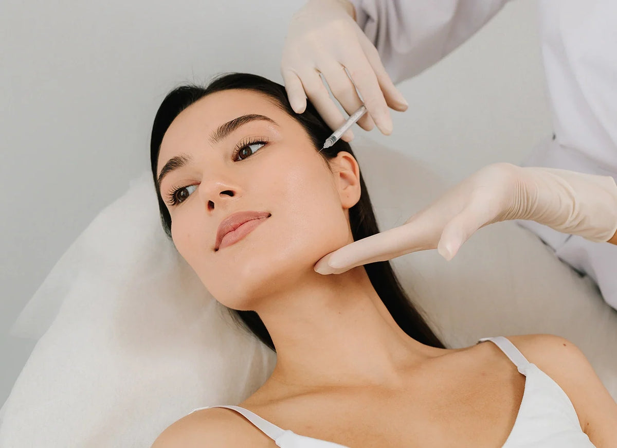 Masseter reduction jawline slimming botulinum toxin injection technique on female patient
